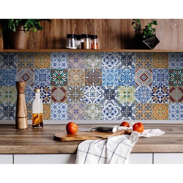 Homeroots 5 x 5 in. Kyla Multi Blue Mosaic Peel & Stick Tiles 400376 - main